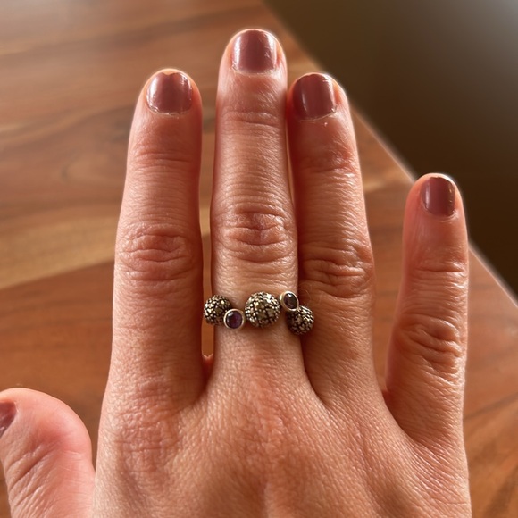 Beautiful Sterling silver ring with amethyst and rhinestones! - Picture 2 of 4
